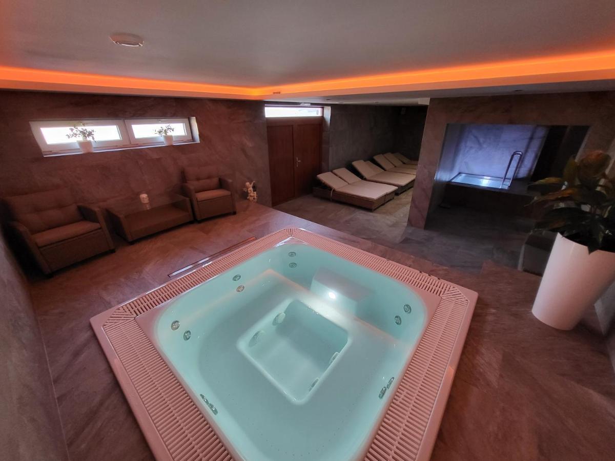 Chaty Krusetnica S Luxusnym Privatnym Wellness Esterno foto
