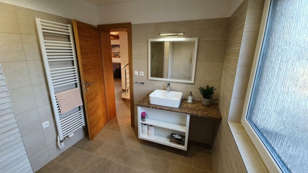 Chaty Krusetnica S Luxusnym Privatnym Wellness Esterno foto