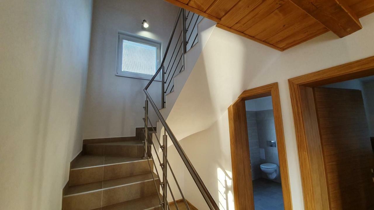 Chaty Krusetnica S Luxusnym Privatnym Wellness Esterno foto